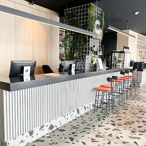 Ibis Centre 3* Martigues